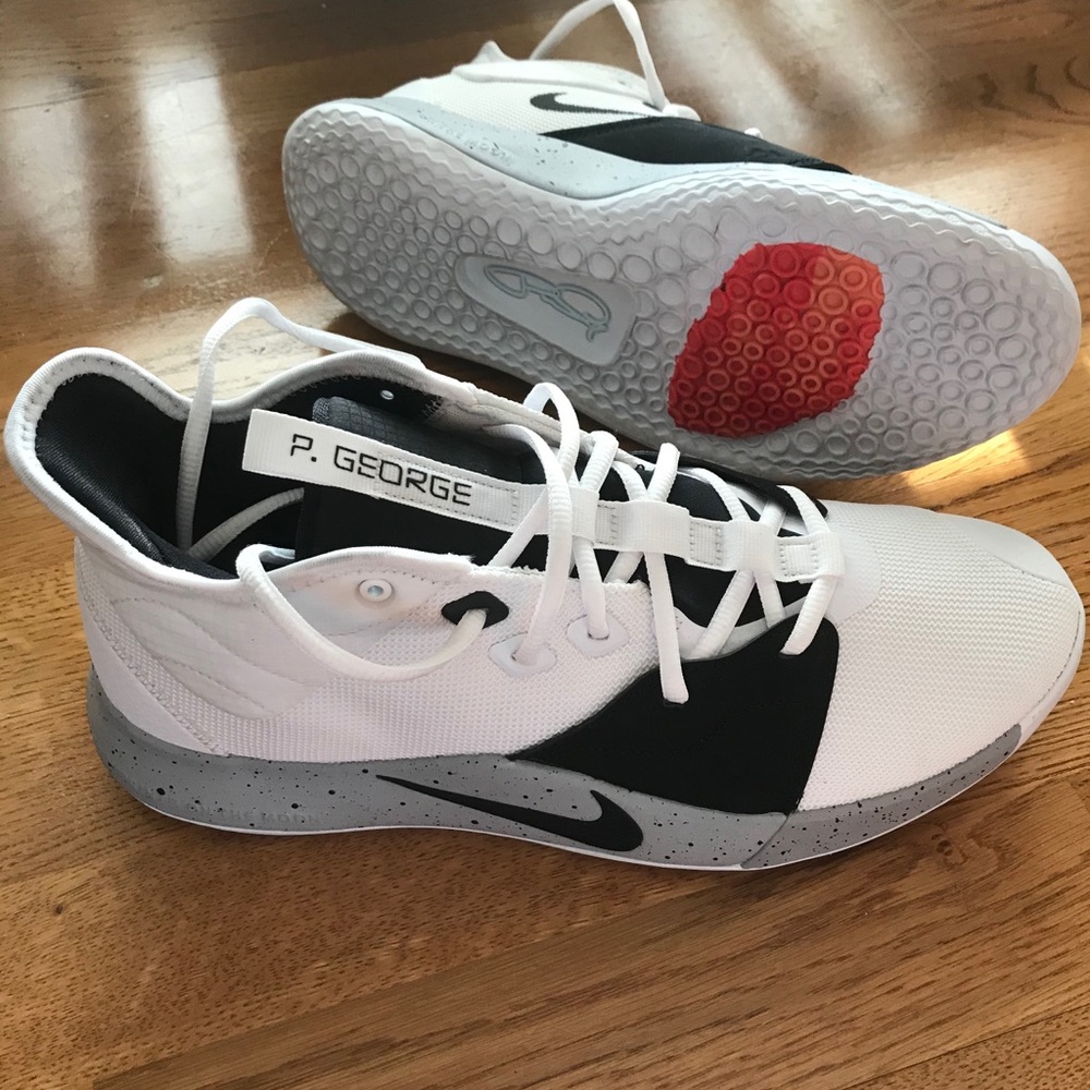 Mens Nike George Paul basketball shoes!